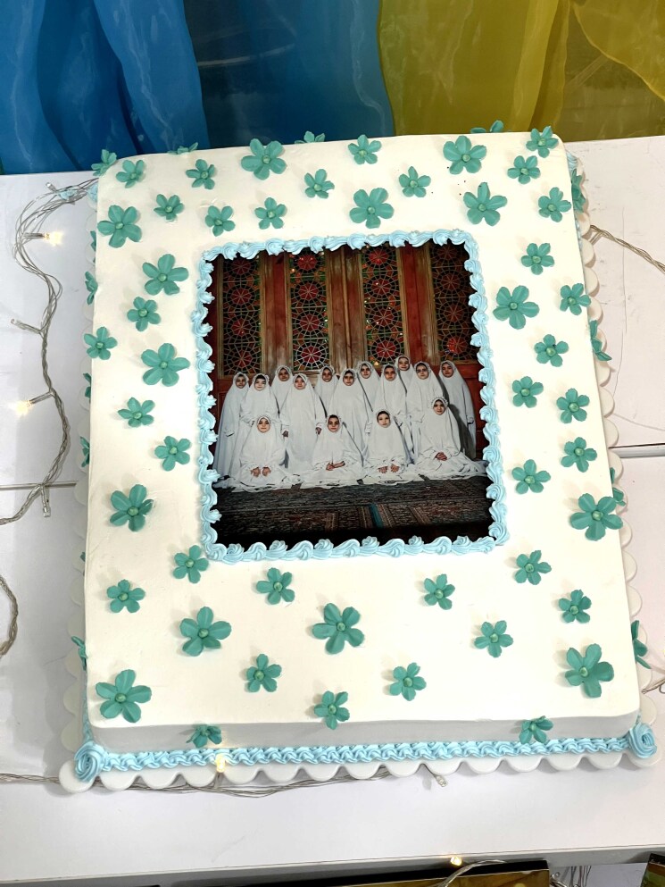 کیک جشن تکلیف دبستان یاقوت
